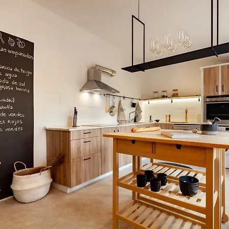 Apartament Quemu - 2 Bedrooms In Eixample Esquerra *