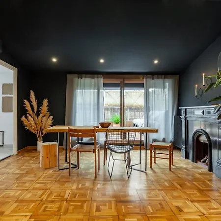Quemu - 2 Bedrooms In Eixample Esquerra Lägenhet
